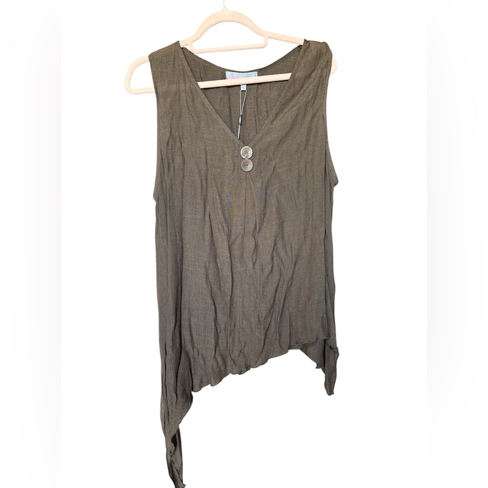 Pretty Angel Olive Sleeveless Gypsy tunic with Button Accents (NWT)